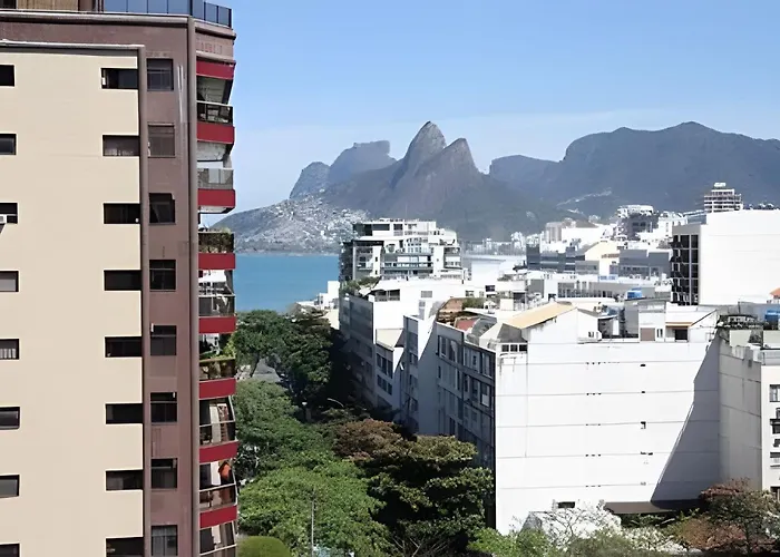 Cobertura Arpoador Com Piscina Privativa, Vista Mar, Garagem, Portaria 24 Horas Rio de Janeiro